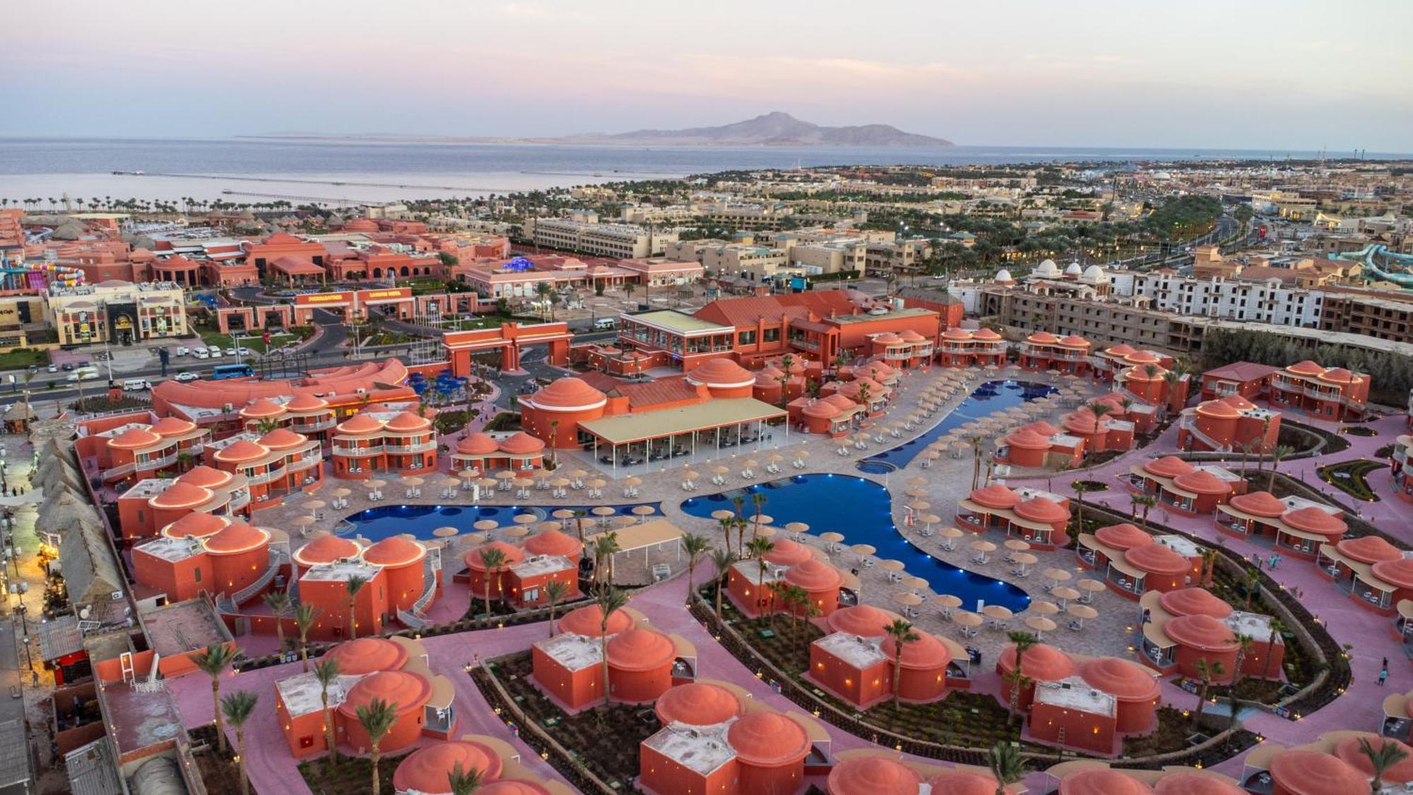 Pickalbatros Laguna Club Resort Sharm El Sheikh Exterior foto Aerial view of the resort