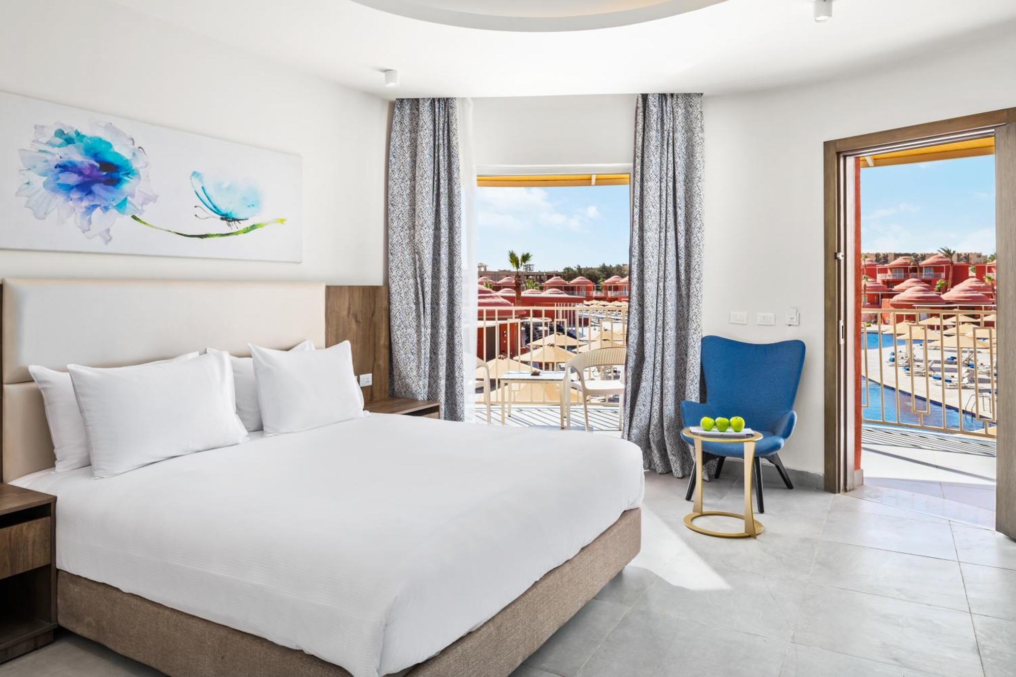 Pickalbatros Laguna Club Resort Sharm El Sheikh Exterior foto A room at the hotel