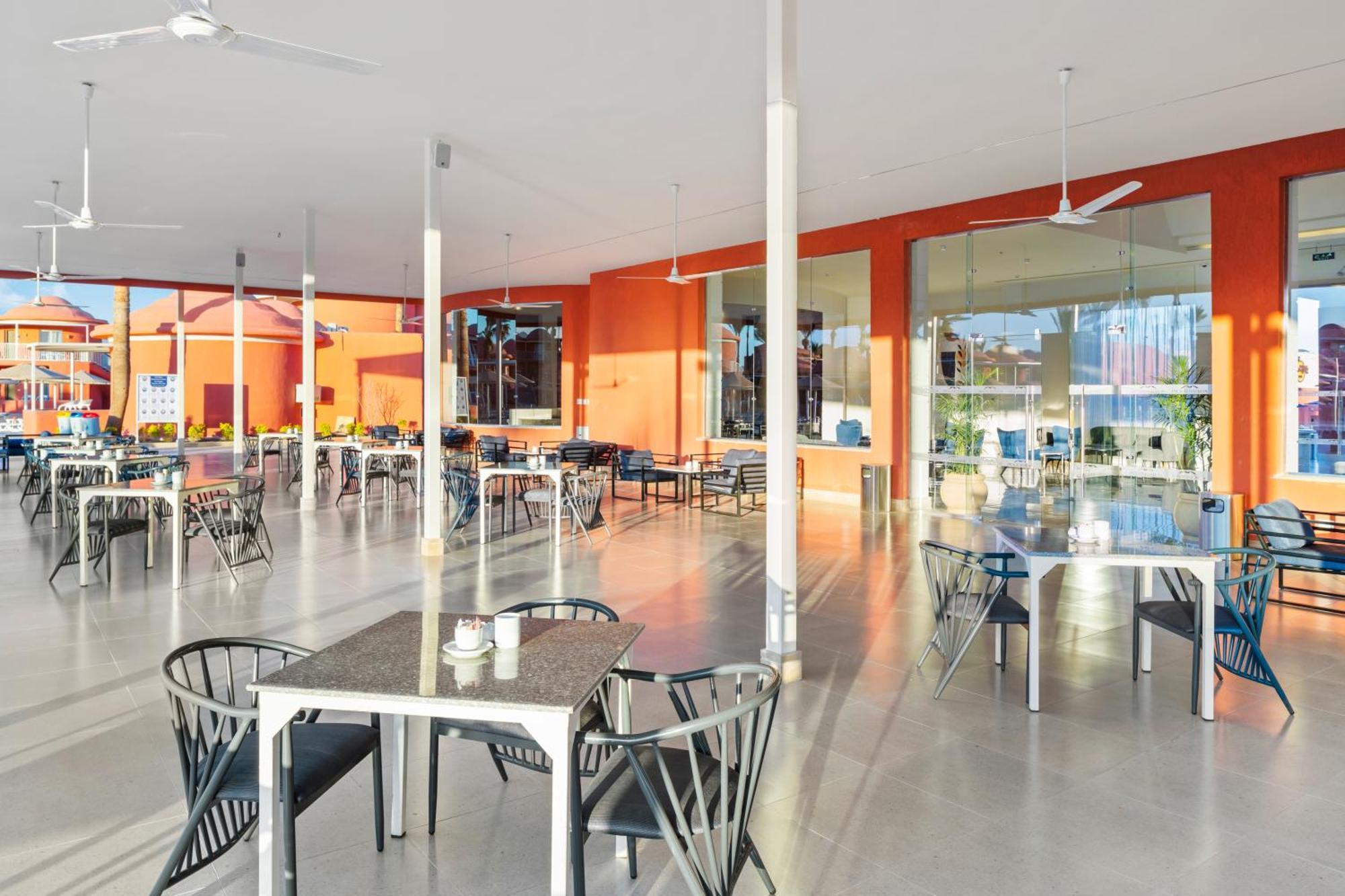 Pickalbatros Laguna Club Resort Sharm El Sheikh Exterior foto The dining room at the University of New South Wales