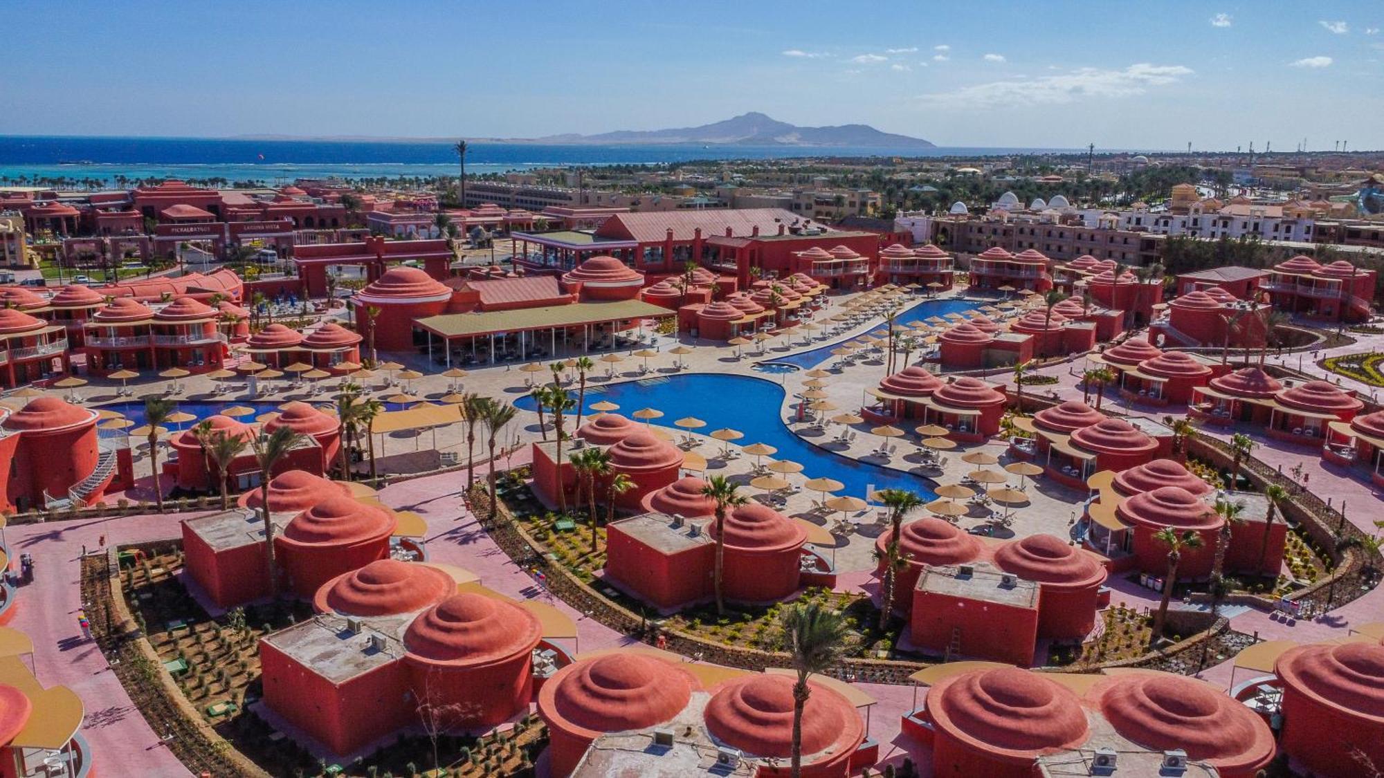 Pickalbatros Laguna Club Resort Sharm El Sheikh Exterior foto Aerial view of the resort