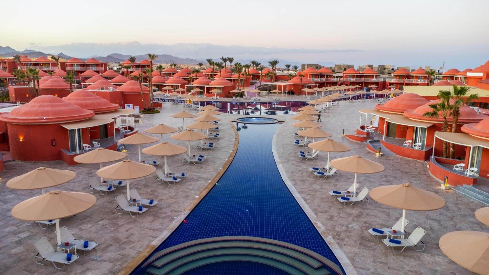 Pickalbatros Laguna Club Resort Sharm El Sheikh Exterior foto Hilton Sharm El Sheikh Resort
